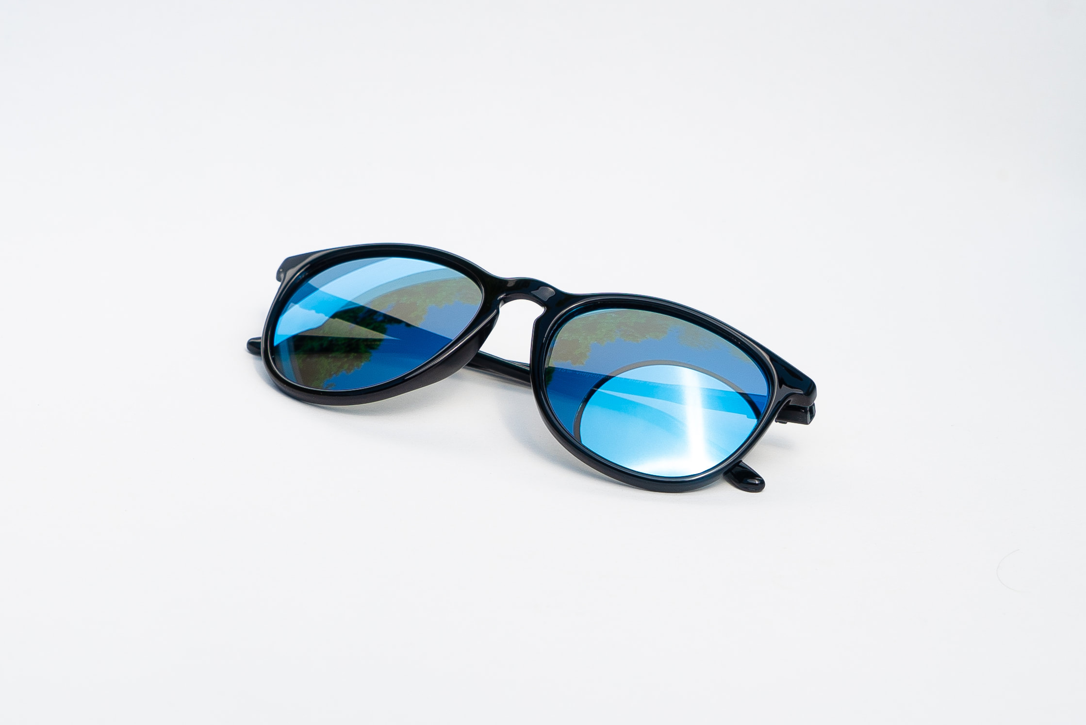 Columbia Clear - Ice Blue Glasses - Clear – Binocle
